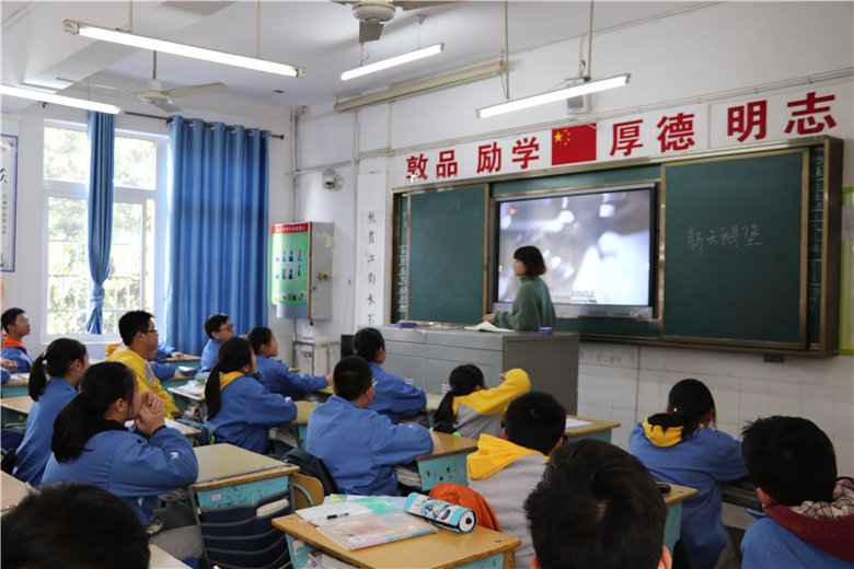 【动态】享受多彩课堂 丰富花样年华——益智中学社团活动课开课啦！