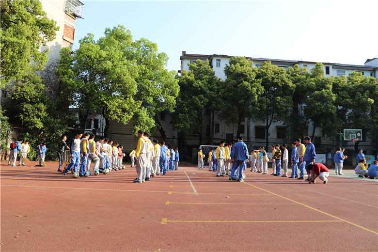 【动态】驰骋运动场上，我们神采飞扬