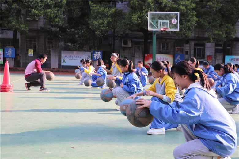 【动态】驰骋运动场上，我们神采飞扬