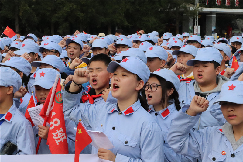 追忆红色记忆，体验非遗文化  ——记八年级韶山研学活动