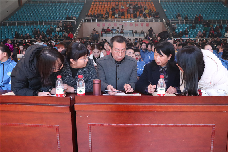 书香少年诵千古美文，益智学子抒爱国真情湘潭市益智中学初一年级艺术节专场